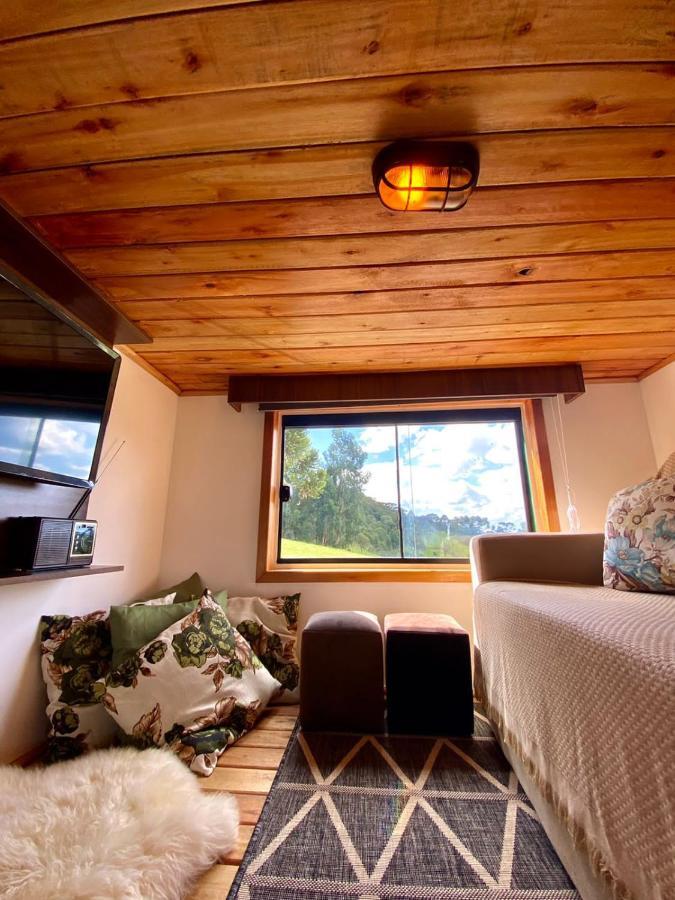 ホテル Tiny House ウルビシ エクステリア 写真